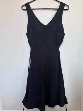 Classic Black V-Neck Sleeveless Slip Dress